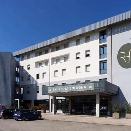 Готель Rhi Porta Bologna П'єве-ді-Ченто Екстер'єр фото